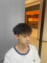 -藤野造型烫染接发