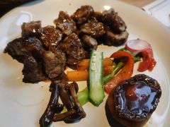 黑椒酱煎谷饲牛扒-幸薈飯堂
