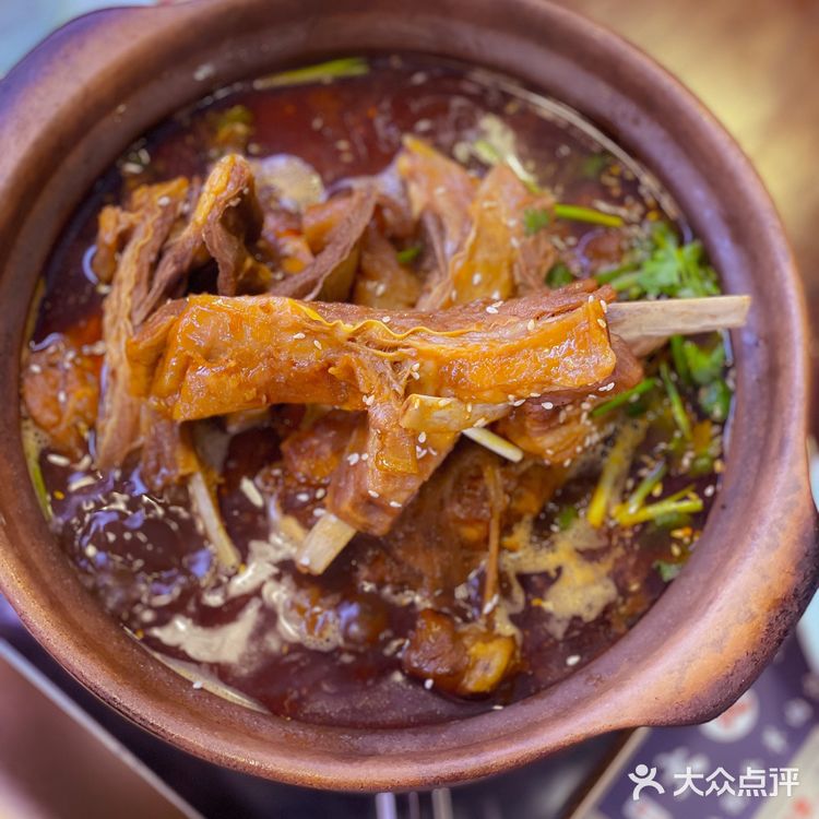 💫秋冬吃上一锅牛羊煲，滋补又暖身，绝了