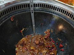 -哈尔滨烧烤·山河村铁锅炖(交大店)