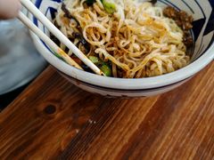 -面尚香关中面馆(西荷店)