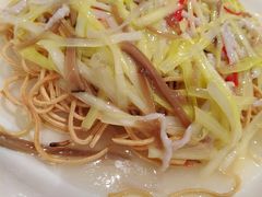韭黄肉丝两面黄-老人和饭店(淮海中路店)
