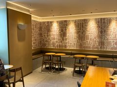 -星巴克臻选(上海中环广场2F店)