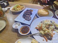 -贯贯吉·清真餐厅(浙江中路店)