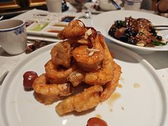 格格爱吃香酥虾-北平楼·烤鸭·北京菜(牡丹园店)