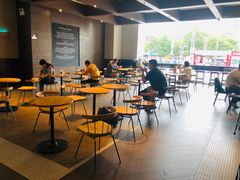 用餐区-星巴克臻选(南京江宁万达广场店)
