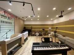 -雅马哈音乐中心 钢琴双排键鼓吉他(静安大融城店)