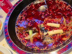 -何师傅美蛙鱼头(汉街店)