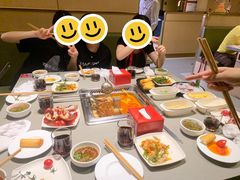 -海底捞火锅(曹安公路店)