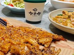 -何适山庄·团餐住宿(水长城P2停车场店)