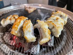 -围炉肉舍•炭烤活鳗•丹东海鲜烤肉(步行街店)