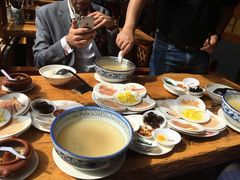 -桥香园过桥米线(国贸店)