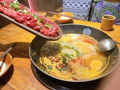 -贵厨酸汤牛肉(小十字店)