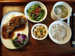 -杰爱月子护理中心