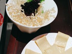 -洞子口重庆鲜货火锅(楚翘城旗舰店)