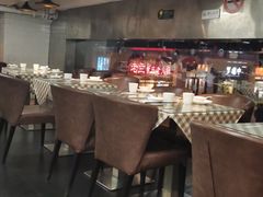 -新大咀港式茶餐厅(宝山万达店)