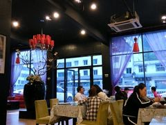 -黄山阿拉酒店(黄山风景区换乘中心店)