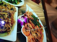 -覃记海鲜美食餐厅