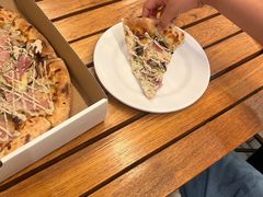 -城市大道红炉披萨烘焙坊