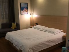 -爱电竞酒店(苏州石路地铁站山塘街店)