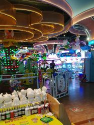 -卡通尼乐园(荟聚中心店)