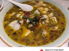 -江城小馆陕南妈妈菜·全球旅行餐厅(钟楼店)