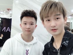 点击看大图 -3AM HAIR SALON染发烫发接发