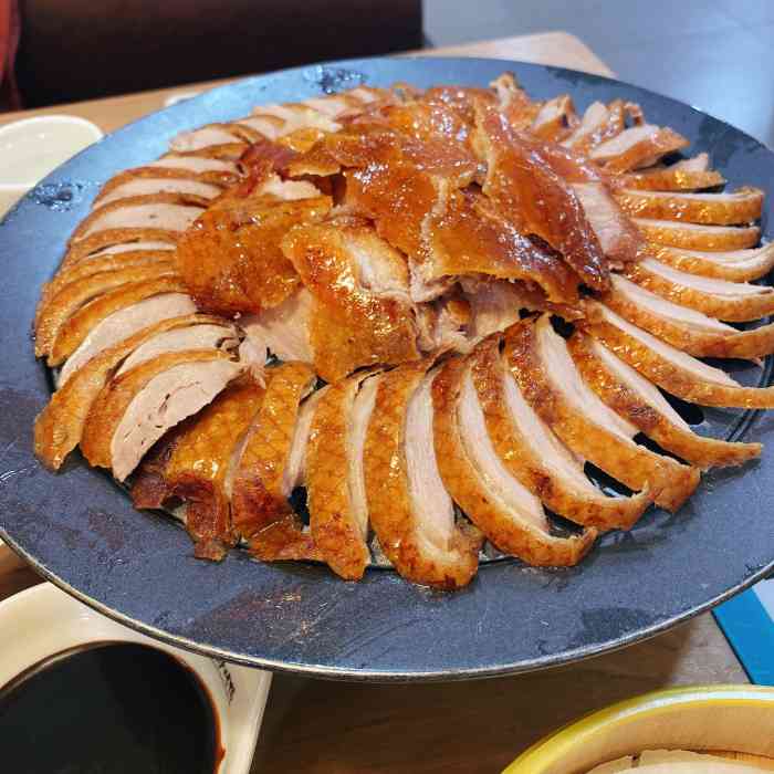守柴炉烤鸭(青岛悦荟广场店)-"团购很实惠 又能吃烤鸭又能吃涮锅 适合