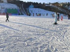 -蓟洲国际滑雪场