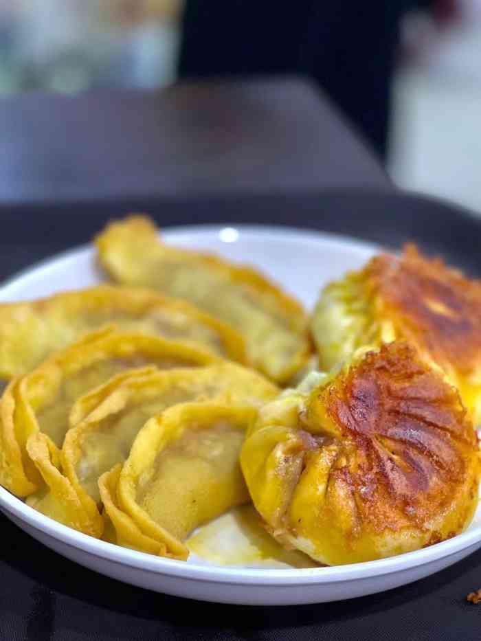 李记清真馆(打钉巷店)-"他家的牛肉锅贴是我最喜欢吃的.每次经过总.