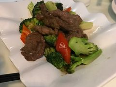 -新大咀港式茶餐厅(宝山万达店)