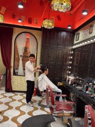 -东方先生国潮男士理发馆