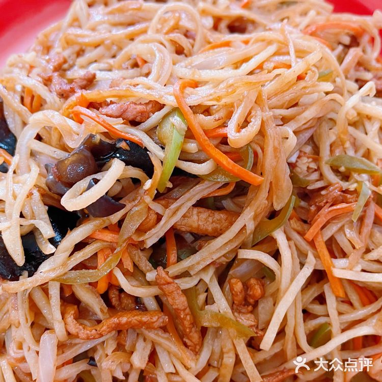 特色炒饼，还蛮好吃的！