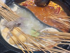 -两三事小郡肝串串香火锅(桂庙店)