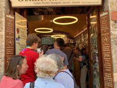 -Gelateria Dondoli