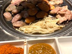 秘制手工香肠-韩聚屋韩国烤肉餐厅(新北万达店)
