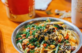 Heartbreaking Soul Stir-Fried Rice Noodles