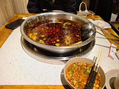 -肖肖酸萝卜鱼火锅(总店)