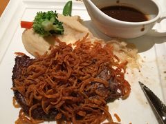 -LENBACH兰巴赫西餐啤酒坊(大连星海广场店)