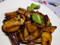 地三鲜-关东小磨东北菜(上海长风大悦城店)