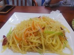 -东北风味思缘食府(对湖路店)