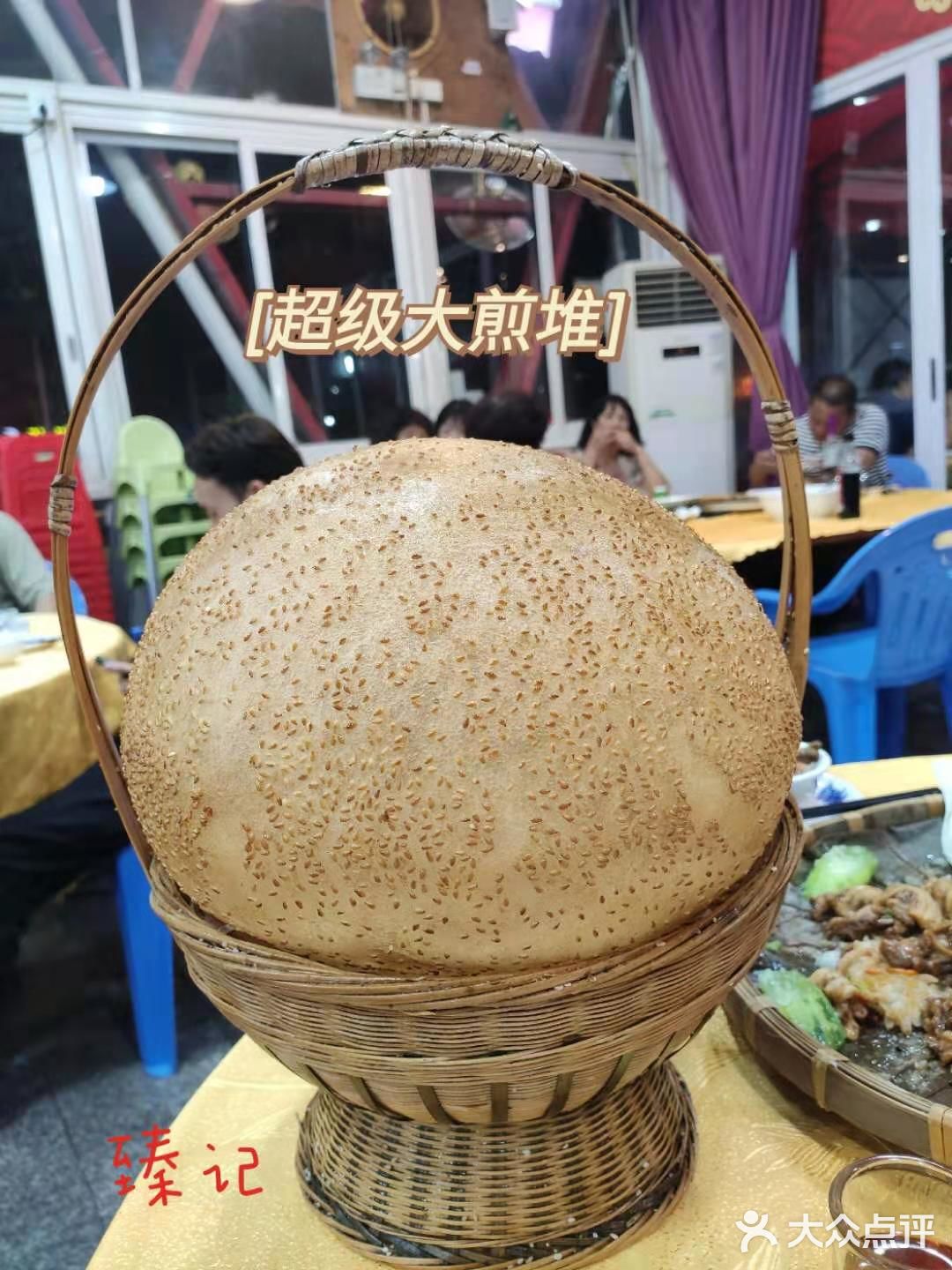 伦教特色网红大排档