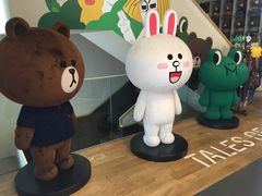-LINE FRIENDS Garosu-gil Flagship Store