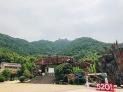 -巨石山景区