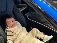 -TESLA 特斯拉(上海太古汇体验店)