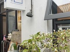 -邊城書店