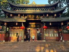 -峨眉山报国寺