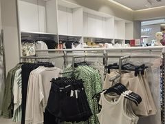 -H&M(来又来时尚购物广场店)
