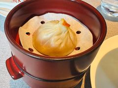 蟹黄鲜肉小笼包-福玺荟(外滩罗斯福店)