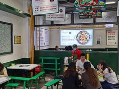 -晓彭肥肠鸡·泡椒鸡火锅(水木天地店)